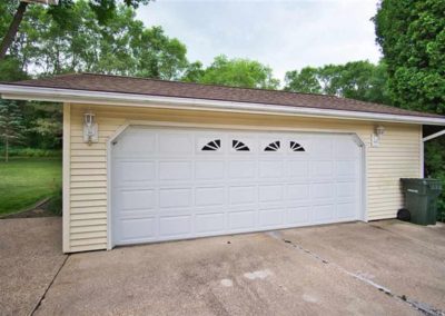 3200 E Shaulis Waterloo, Iowa | Huff Land Company