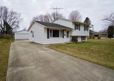 1005 Iowa St. LaPorte City, Iowa | Huff Land Company
