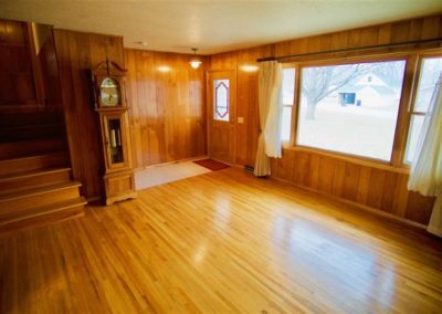 1005 Iowa St. LaPorte City, Iowa | Huff Land Company
