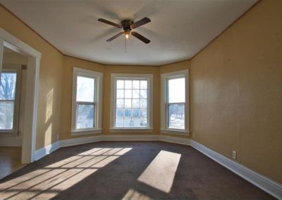 900 W. Parker St. Waterloo, Iowa | Huff Land Company