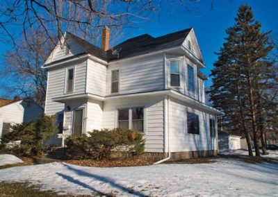 900 W. Parker St. Waterloo, Iowa | Huff Land Company