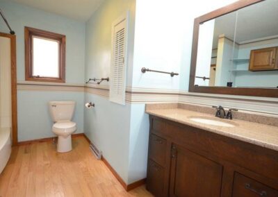 101 Bluff Dr. Janesville | Bremer Co. Acreage For Sale | Huff Land Co.