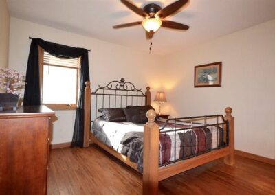 17284 225th St. Grundy Center | Acreage For Sale | Huff Land Company