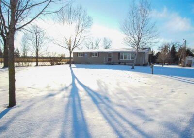 Acreage for Sale | 1530 Dakota Ave. Waverly, Iowa | Huff Land Company