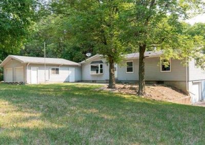 Janesville Acreage for Sale | 115 Bluff Drive | Huff Land Company
