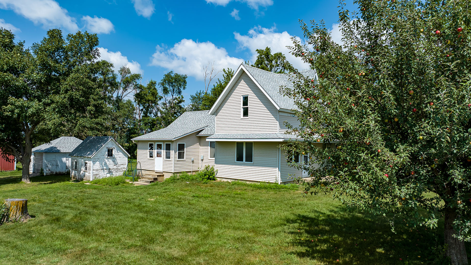 13273 Jay Ave, Greene, Iowa Acreage