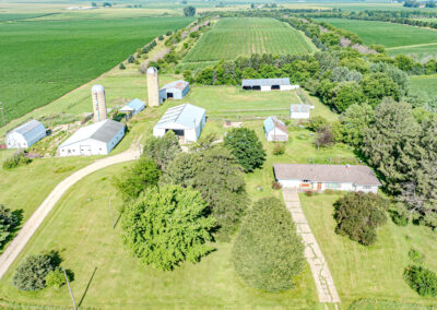 Acreage for Sale: 11705 J Ave. Aplington, Iowa