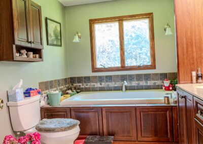 Acreage for Sale: 11705 J Ave. Aplington, Iowa